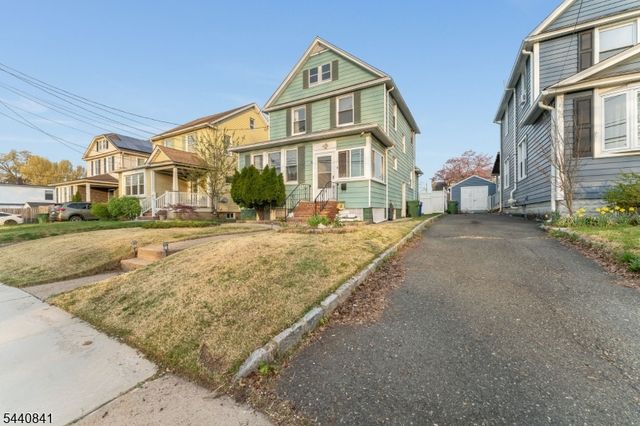 119 Edgewood Rd, Linden City, NJ 07036