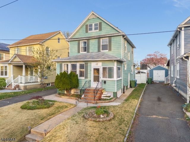 119 Edgewood Rd, Linden City, NJ 07036