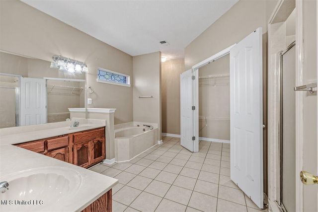 2035 Greencliff Drive, Southaven, MS 38672