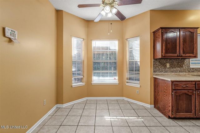 2035 Greencliff Drive, Southaven, MS 38672