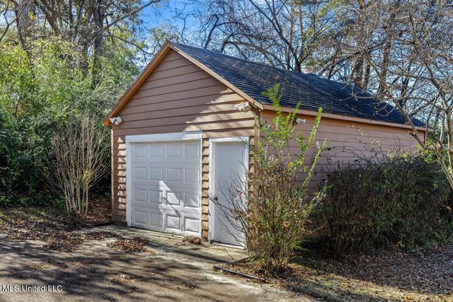 2035 Greencliff Drive, Southaven, MS 38672