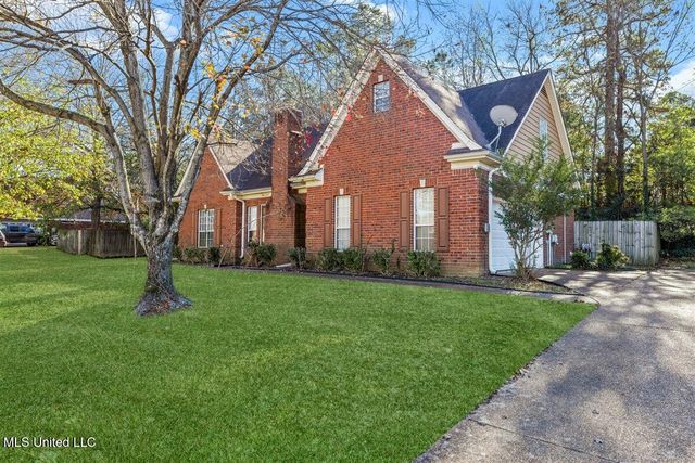 2035 Greencliff Drive, Southaven, MS 38672