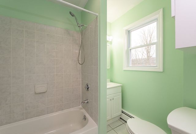 29 Mill St B, Dracut, MA 01826