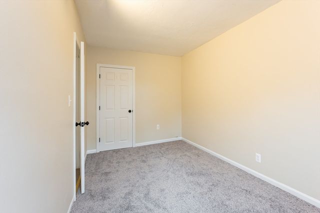 29 Mill St B, Dracut, MA 01826