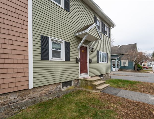 29 Mill St B, Dracut, MA 01826