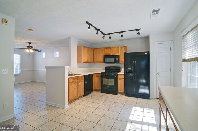 252 Oak Grove Way, Acworth, GA 30102