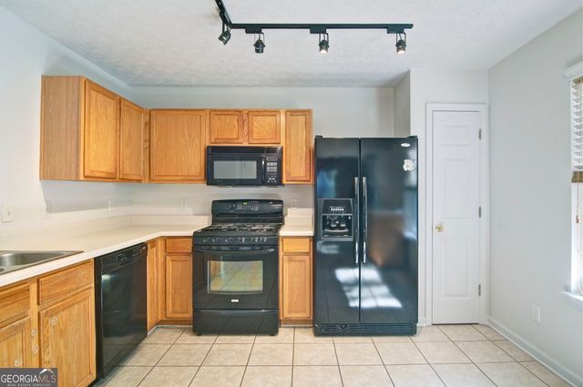 252 Oak Grove Way, Acworth, GA 30102