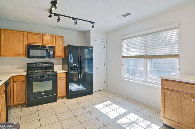 252 Oak Grove Way, Acworth, GA 30102