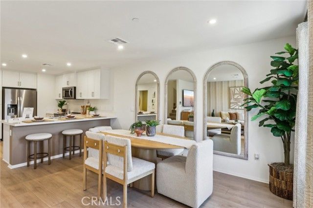 15525 April Dawn Way 3, Fontana, CA 92336