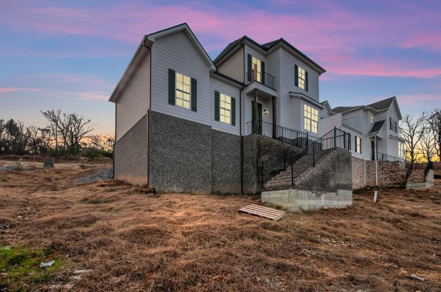 104 Lula Lane, Kingston Springs, TN 37082