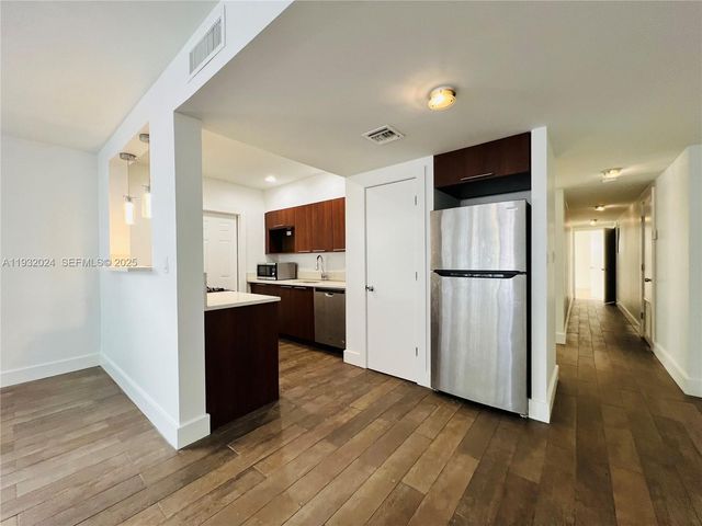 1001 Bay Dr 941, Miami Beach, FL 33141