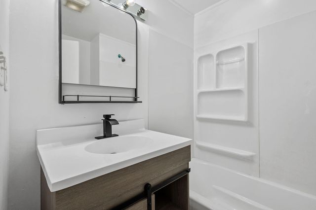 6805 Madison Avenue, Hammond, IN 46324