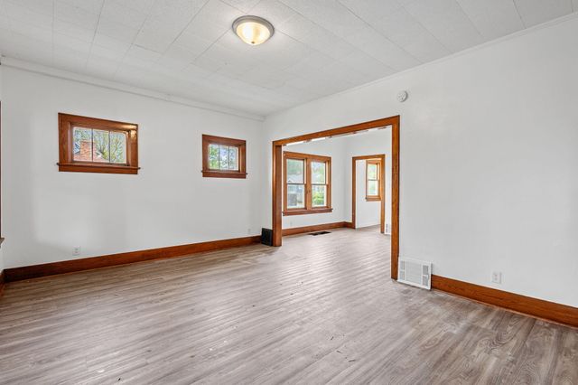 6805 Madison Avenue, Hammond, IN 46324