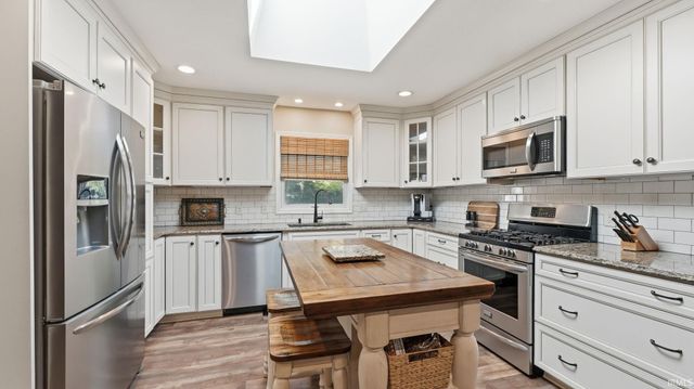 10509 Uncas Trail, Fort Wayne, IN 46804