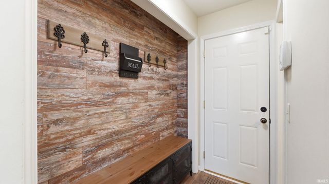 10509 Uncas Trail, Fort Wayne, IN 46804