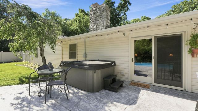 10509 Uncas Trail, Fort Wayne, IN 46804
