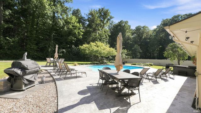 10509 Uncas Trail, Fort Wayne, IN 46804