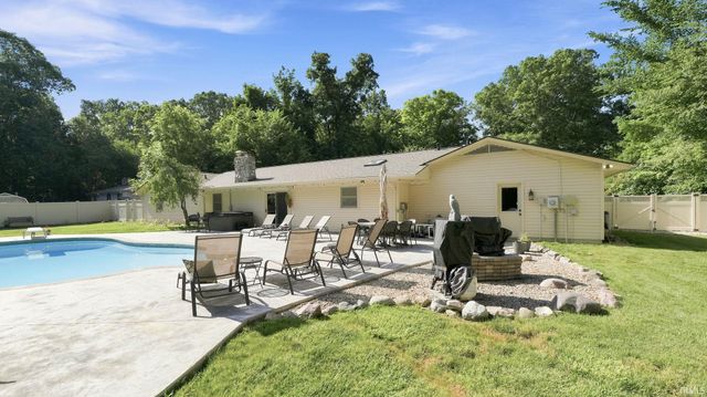 10509 Uncas Trail, Fort Wayne, IN 46804