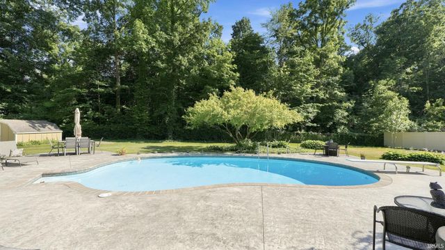 10509 Uncas Trail, Fort Wayne, IN 46804