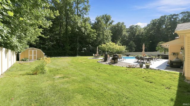 10509 Uncas Trail, Fort Wayne, IN 46804