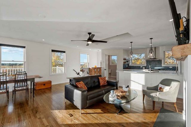 34 Old County Rd, Salisbury, MA 01952