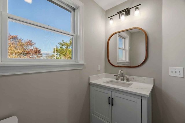 34 Old County Rd, Salisbury, MA 01952