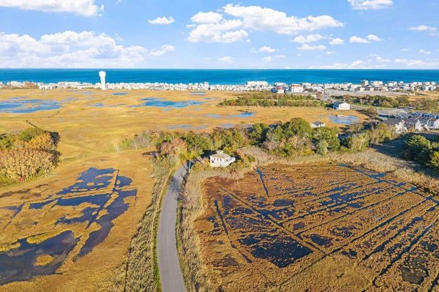 34 Old County Rd, Salisbury, MA 01952