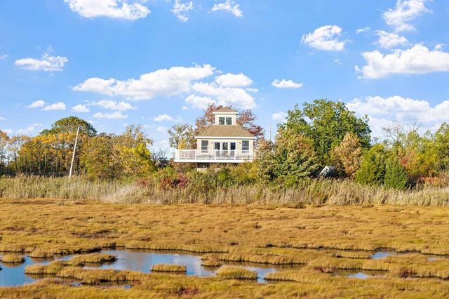 34 Old County Rd, Salisbury, MA 01952