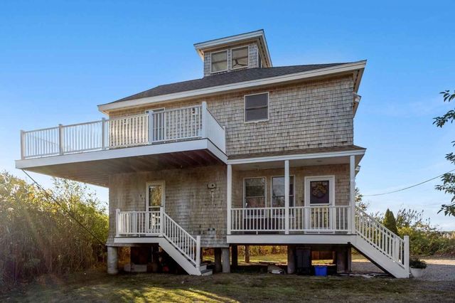 34 Old County Rd, Salisbury, MA 01952
