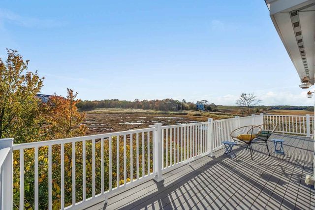 34 Old County Rd, Salisbury, MA 01952