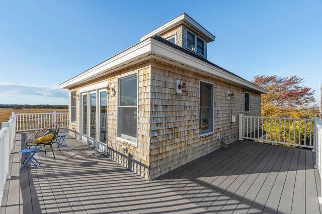 34 Old County Rd, Salisbury, MA 01952