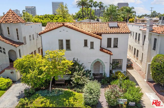 8130 Blackburn Avenue, Los Angeles, CA 90048