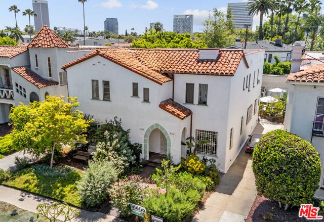 8130 Blackburn Avenue, Los Angeles, CA 90048