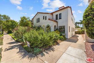 8130 Blackburn Avenue, Los Angeles, CA 90048