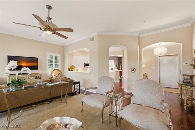 2605 Estrella CT PH 3, Naples, FL 34109