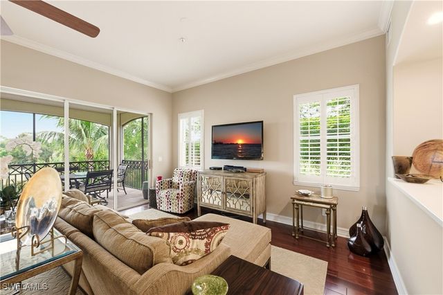 2605 Estrella CT PH 3, Naples, FL 34109