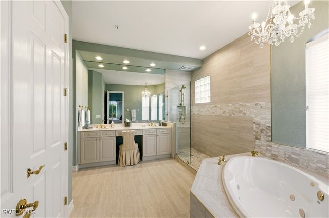 2605 Estrella CT PH 3, Naples, FL 34109