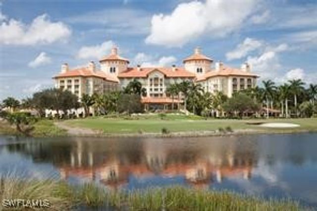 2605 Estrella CT PH 3, Naples, FL 34109