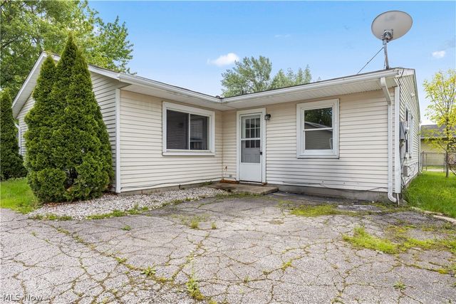 1731 Abbe Road S, Elyria, OH 44035