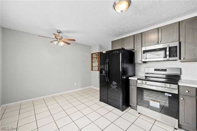 1731 Abbe Road S, Elyria, OH 44035