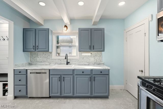 2223 Eldred Avenue, Lakewood, OH 44107