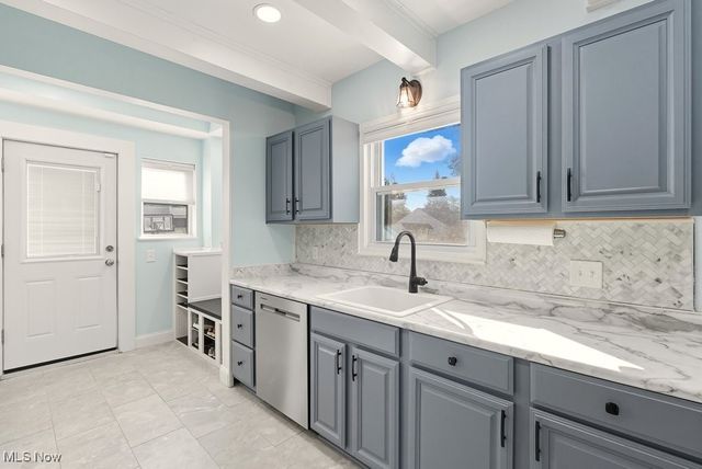 2223 Eldred Avenue, Lakewood, OH 44107