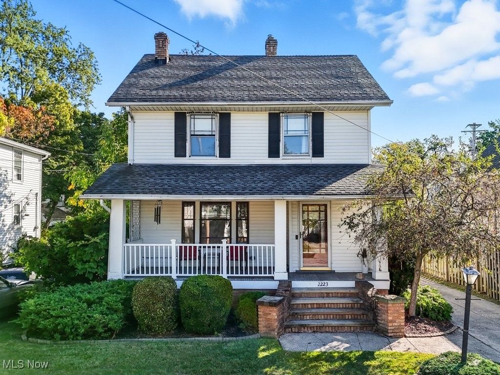 2223 Eldred Avenue, Lakewood, OH 44107