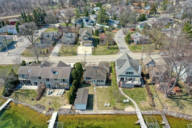1603 Milwaukee STREET, Delafield, WI 53018