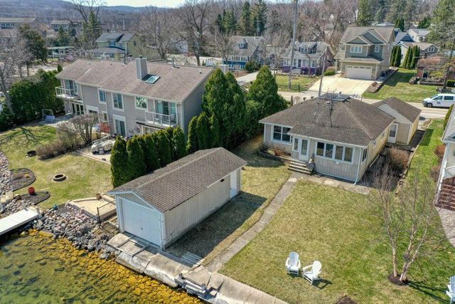 1603 Milwaukee STREET, Delafield, WI 53018