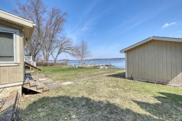 1603 Milwaukee STREET, Delafield, WI 53018