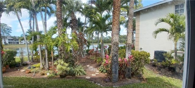 121 Gabriel CIR 1, Naples, FL 34104