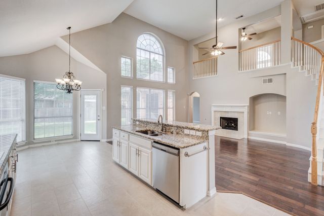 4302 Mulligan Avenue, Mansfield, TX 76063