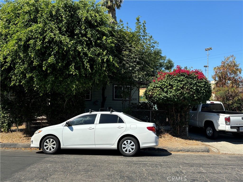 1930 Blake, Los Angeles, CA 90039 — exterior