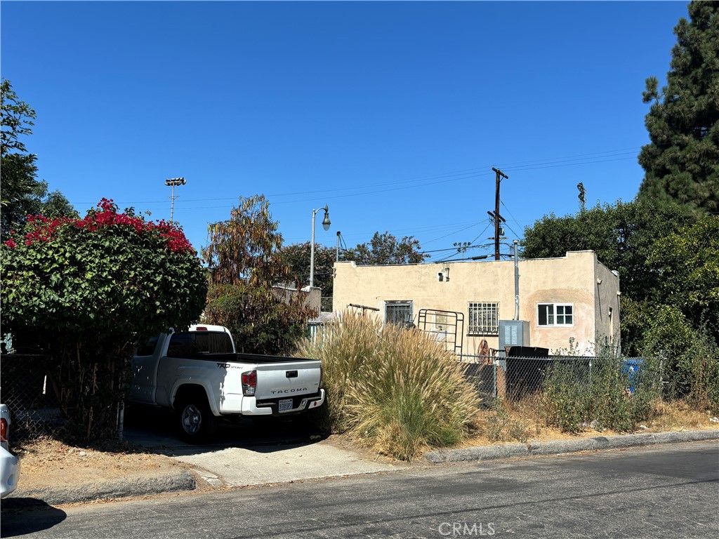1930 Blake, Los Angeles, CA 90039 — photo 3